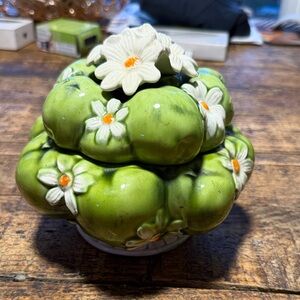 Vintage 1967 Inarco Green Apple  Ceramic Floral Sugar/Candy Bowl